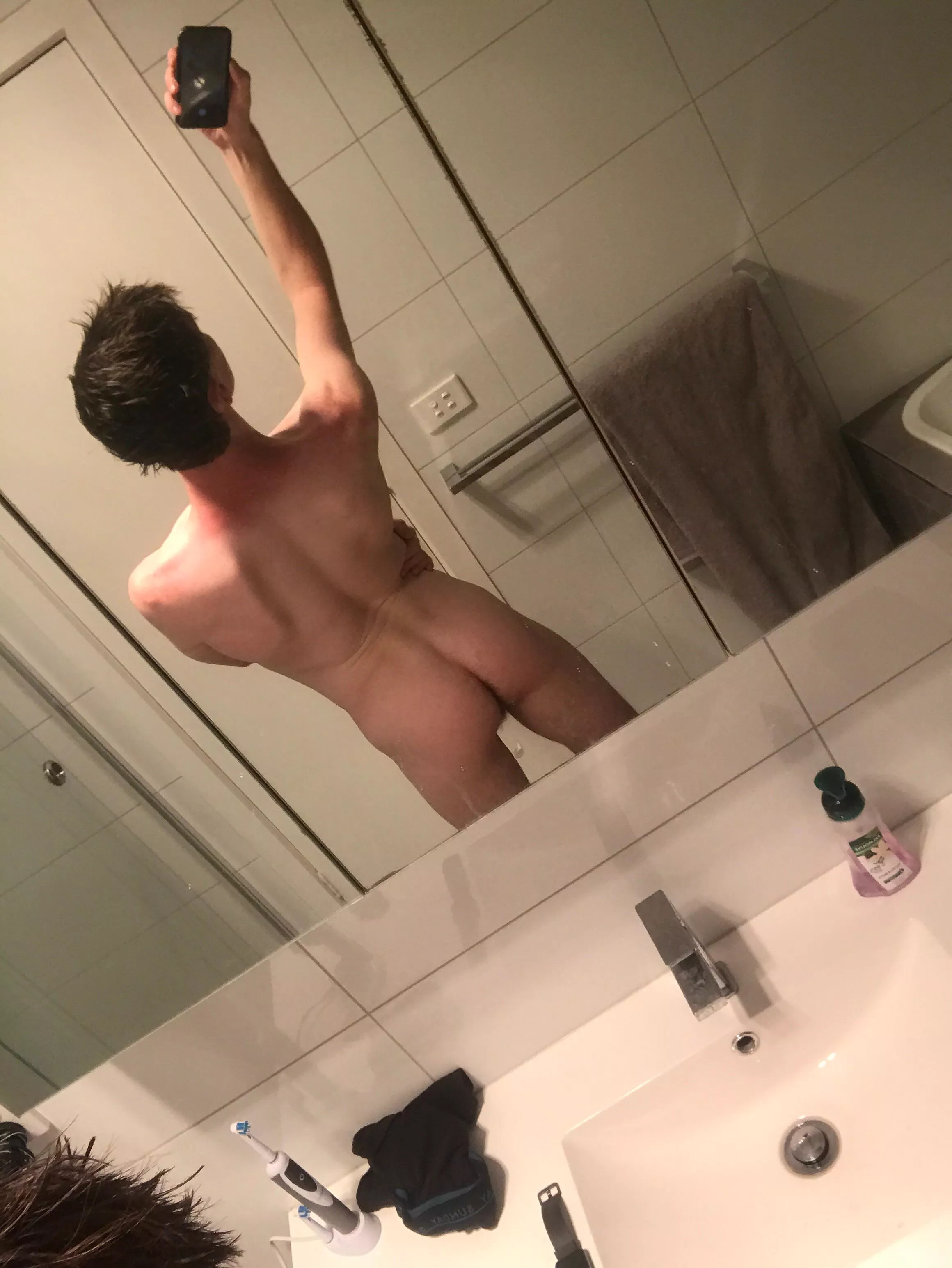 Ngl I wanna worship and be used by some really muscled dude rn haha (20 btw) posted by xxxaaanderrr