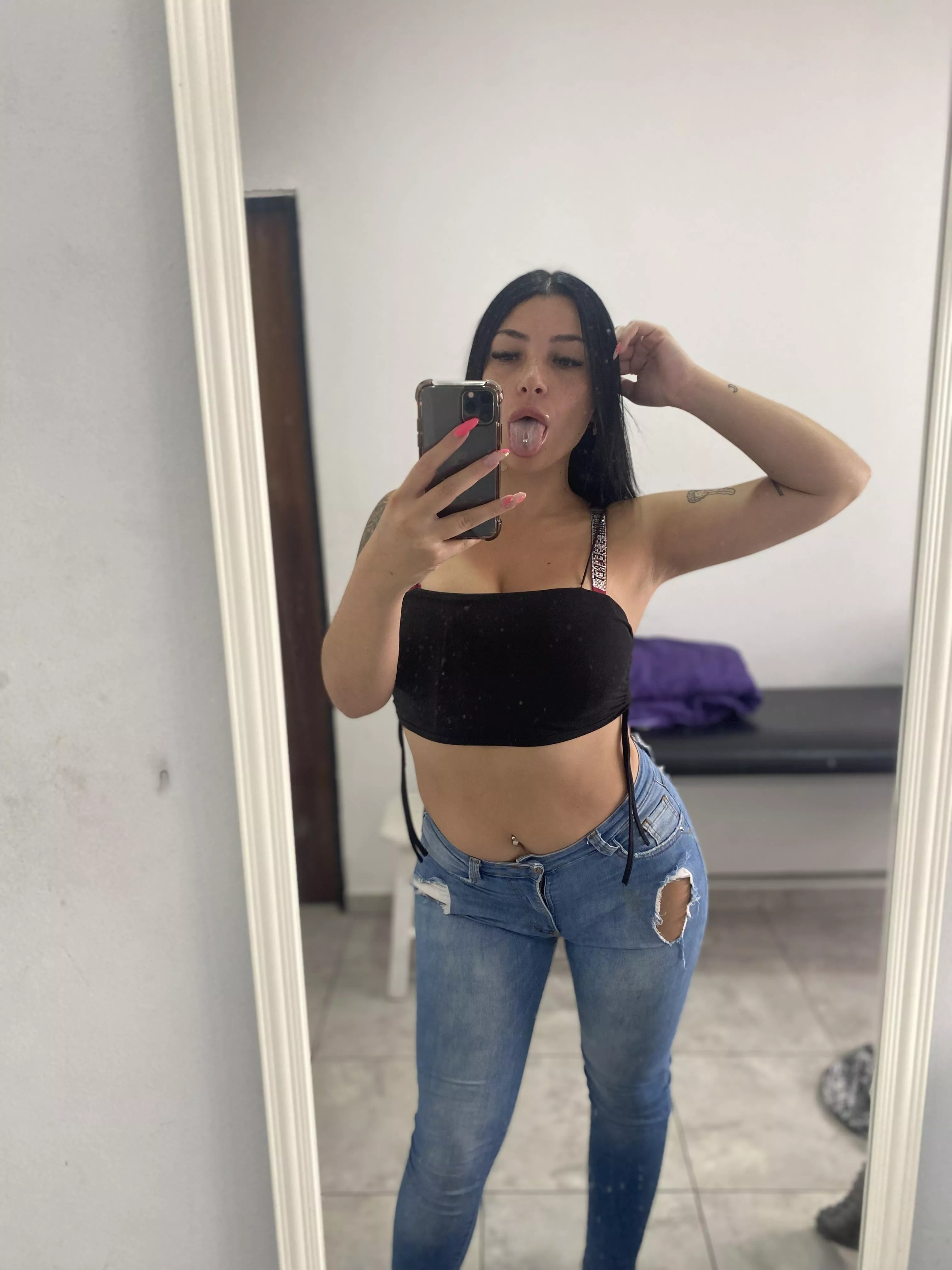 Stopped scrolling for a sec? posted by auseratzly