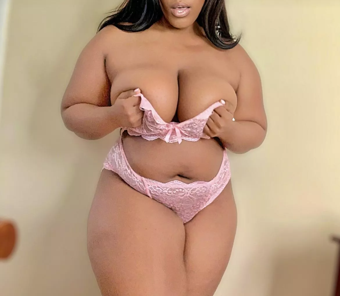 Sunday afternoon playtime for daddy  posted by kennedydavisof