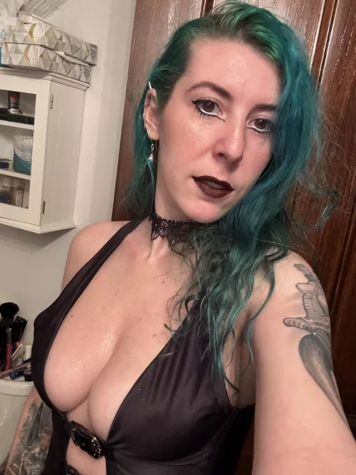 Vested tits [image] by sirenskiss3