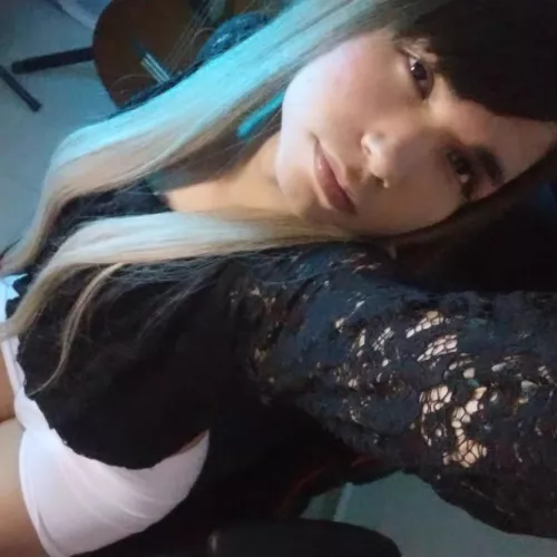 Wasn't planning on dressing today, but ended up doing it anyway by ScarletStarrySky