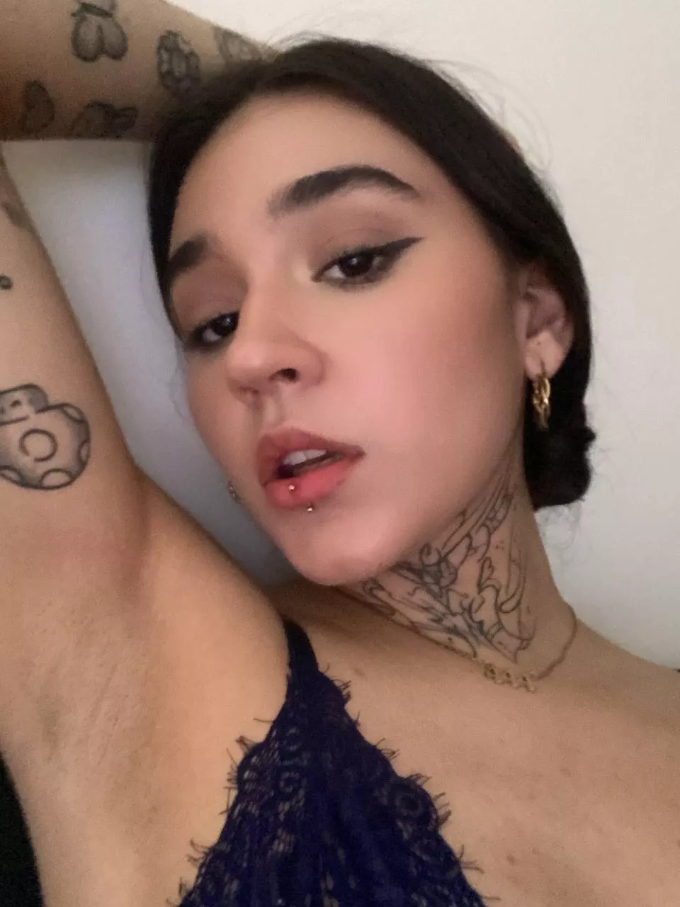 Would you smell?  posted by misscrystel6