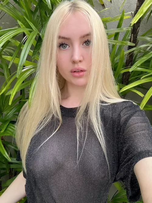 blonde with big breasts and a big heart by hotangelYu