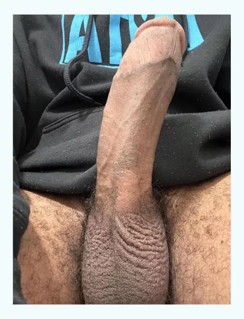 Bored at work.. a little hornh ngl 😮‍💨 by Brief_Tear4073