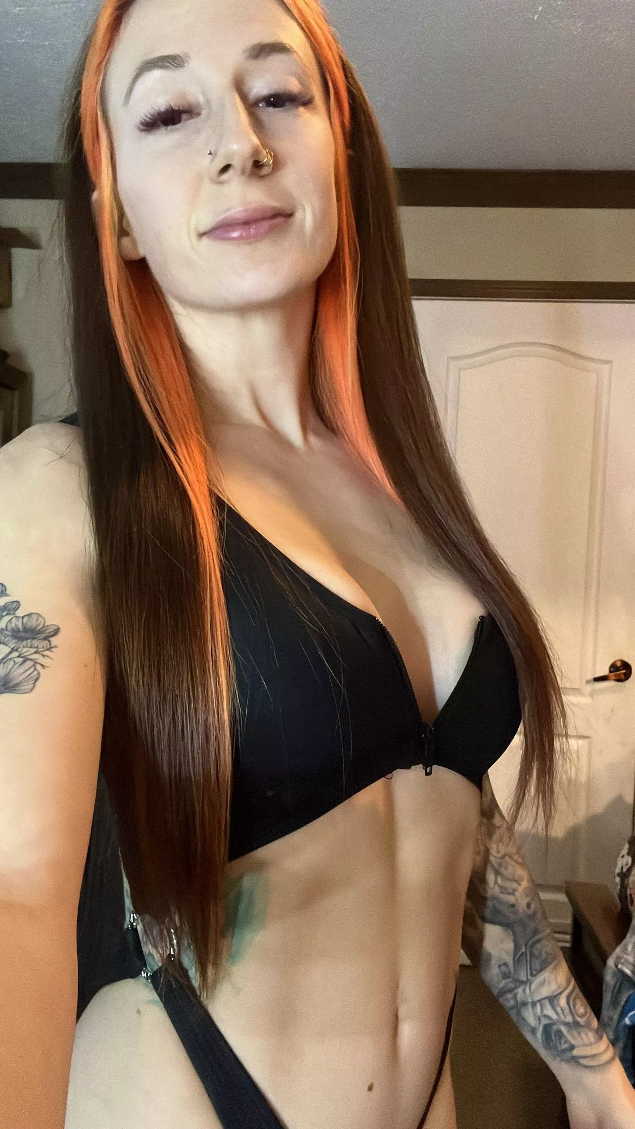 Do you enjoy the view of this milf body posted by LovingLibby