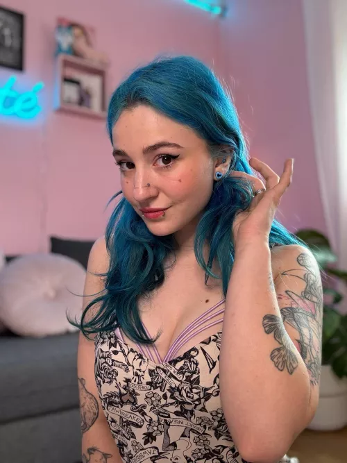 Do you like it when a girl is making the first step?  by Khalamite