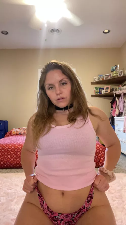 Feed me and make me purrr 😻 by Otherwise-Memory-237