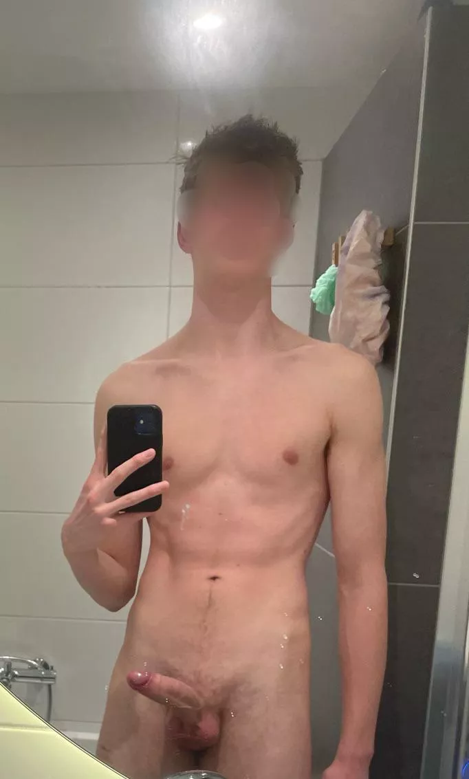 First post on this community 😅( I’m 18y/o) posted by icecoldpi