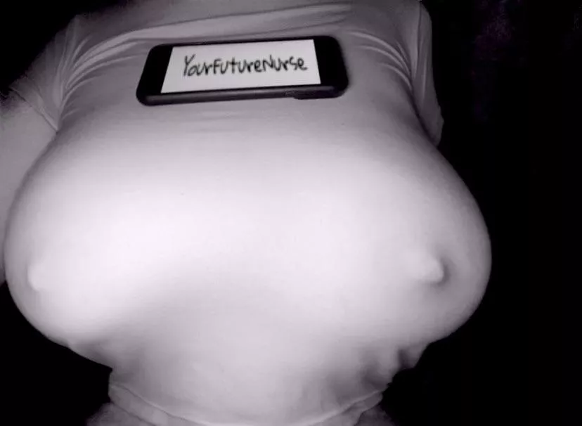 (F)ondle me in the dark posted by YourFutureNurse19