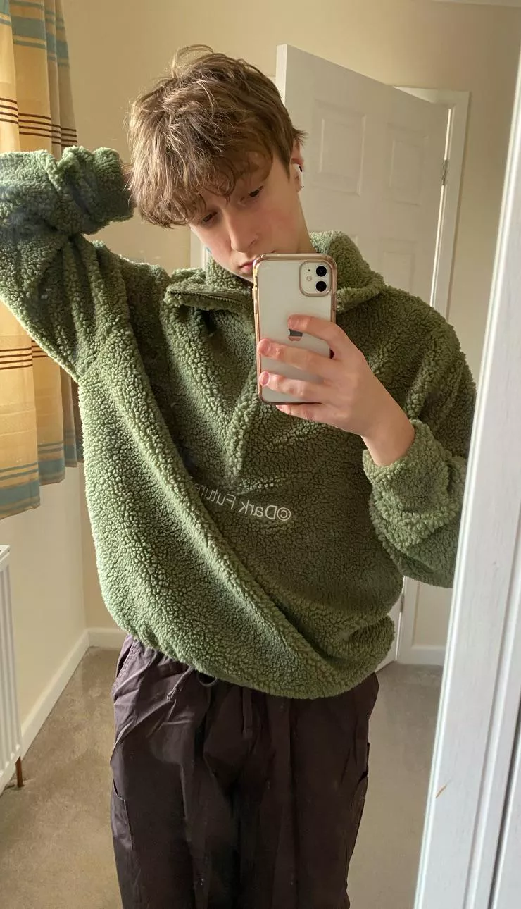 hey need new ppl to talk to:)) (16m) posted by neighthey