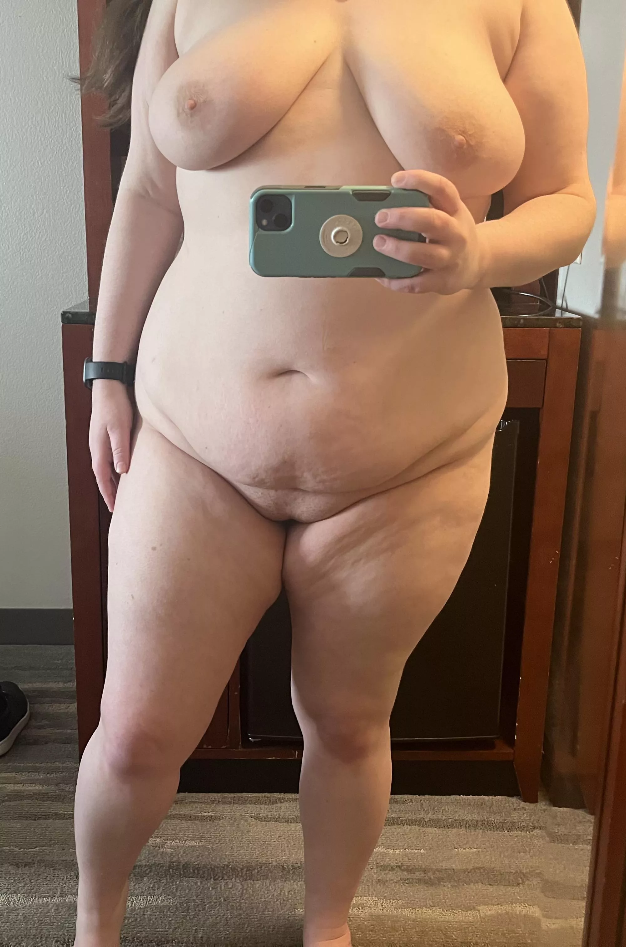 Hotel nudes 🥰 posted by TigOleBitties4206