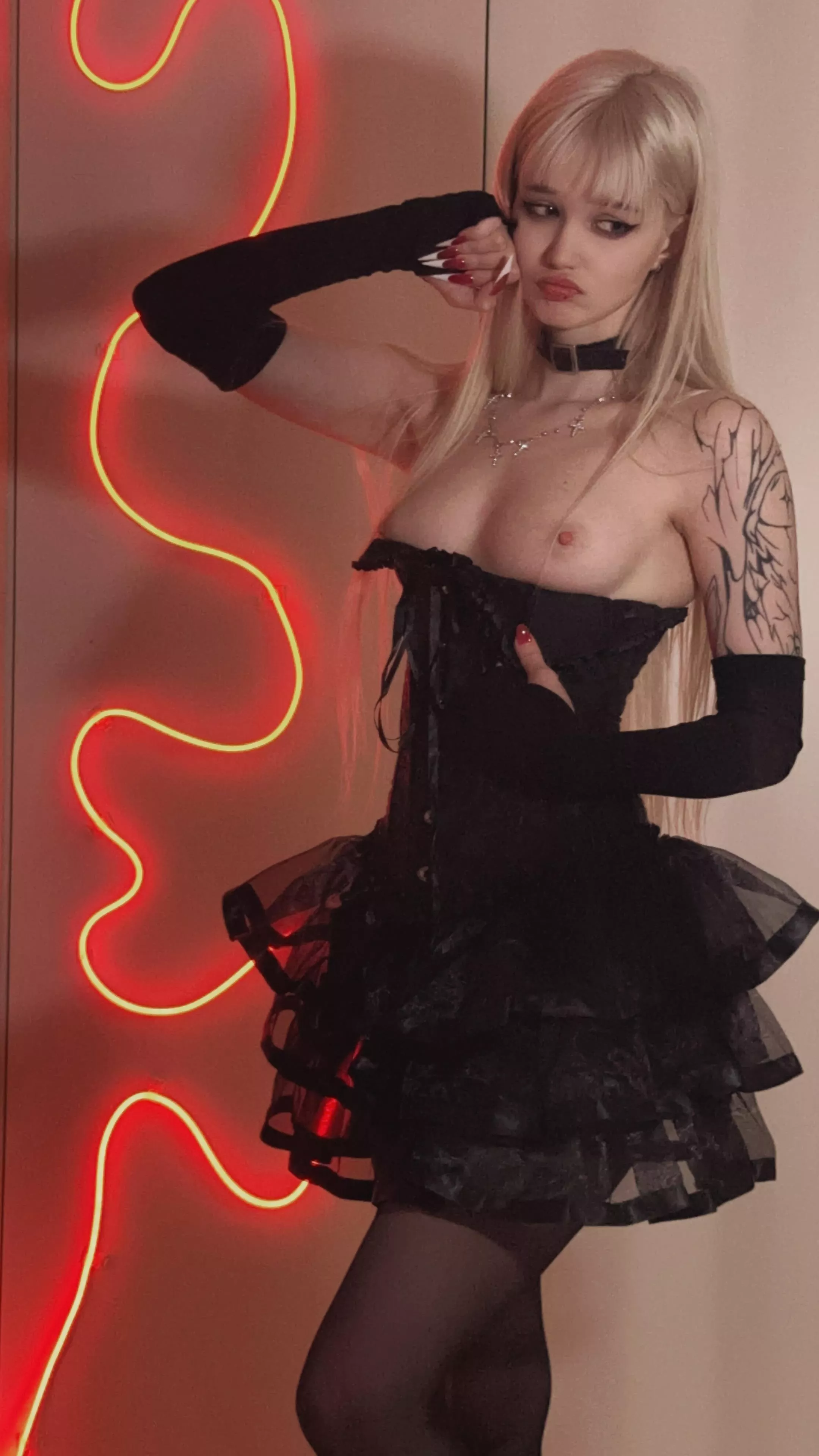 Hula hula! posted by mercytakerr