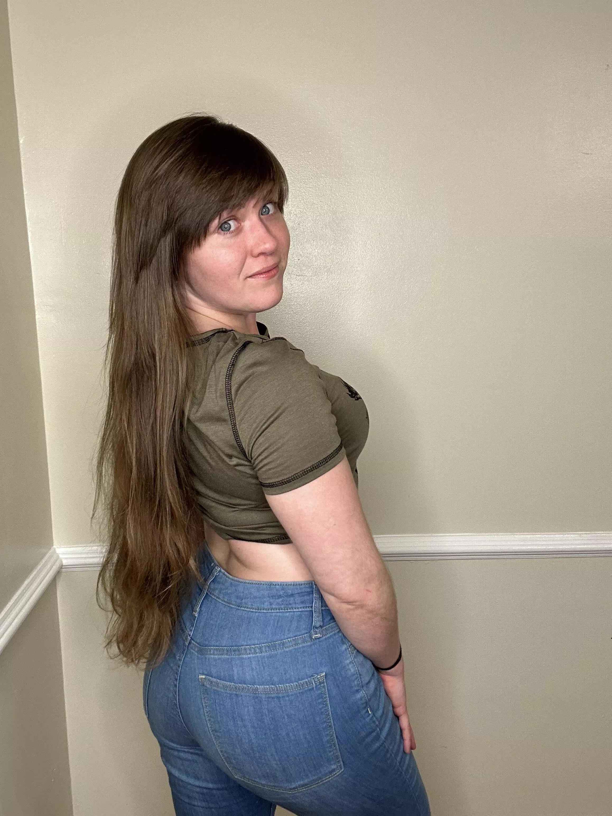 I feel weird in belly shirts sometimes lol [f] posted by SorrryCharlie