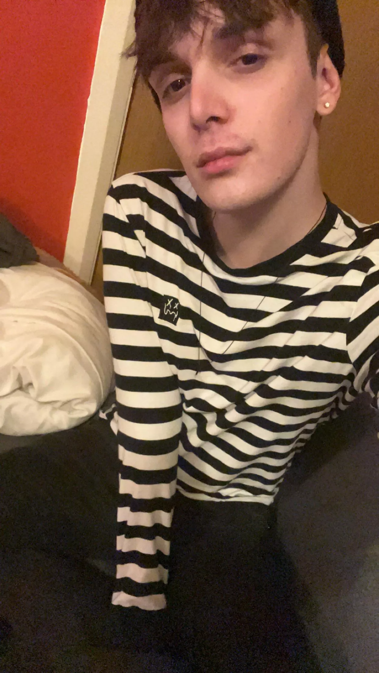 Just been through a breakup, need some love lol posted by HazzleSnazzle