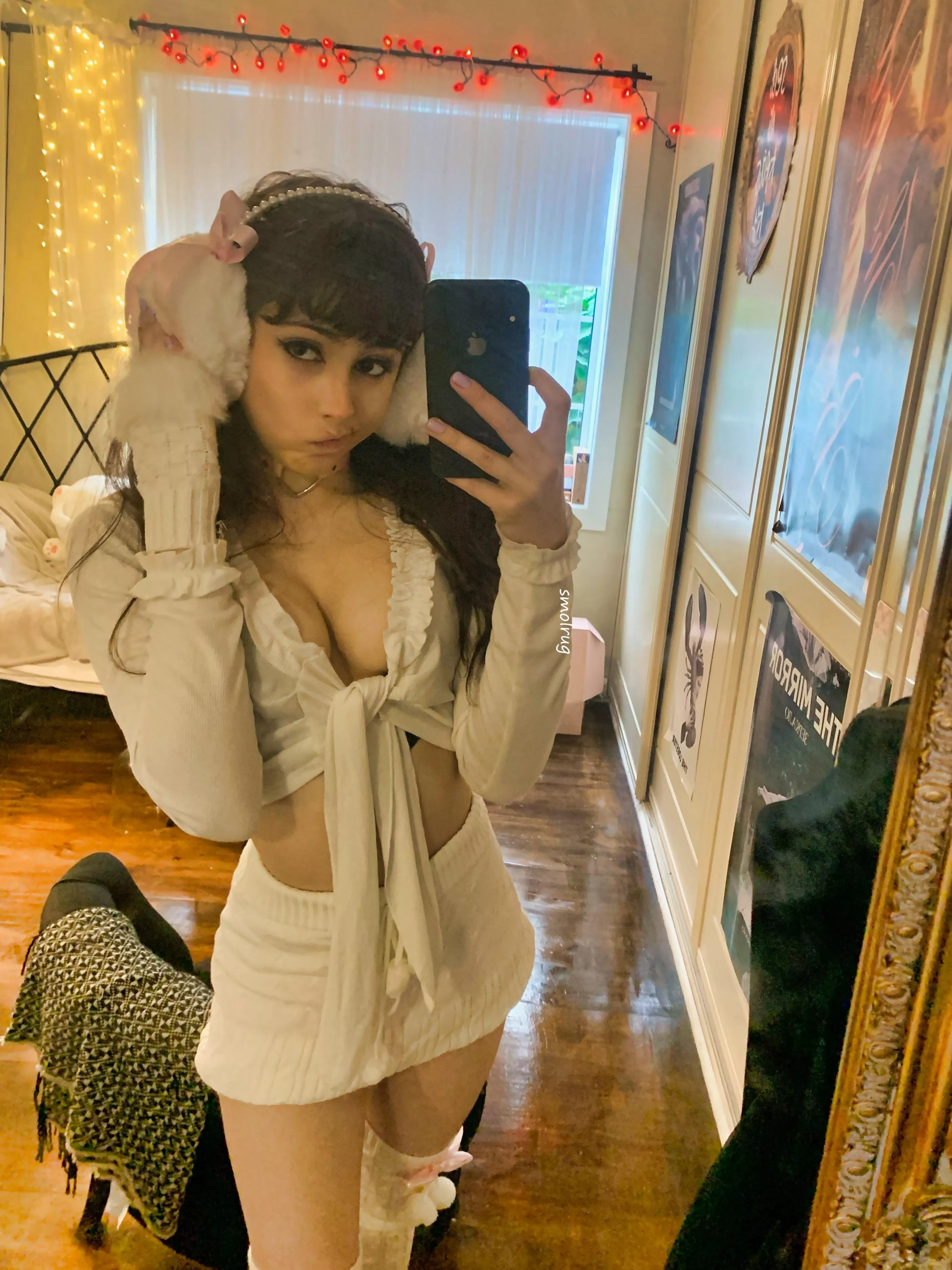 just want a gamerboy to stroke my earmuffs 🤍18f posted by smolrug