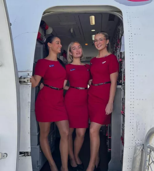 Ladies in red 🇦🇺 by IkarusAndTheSun