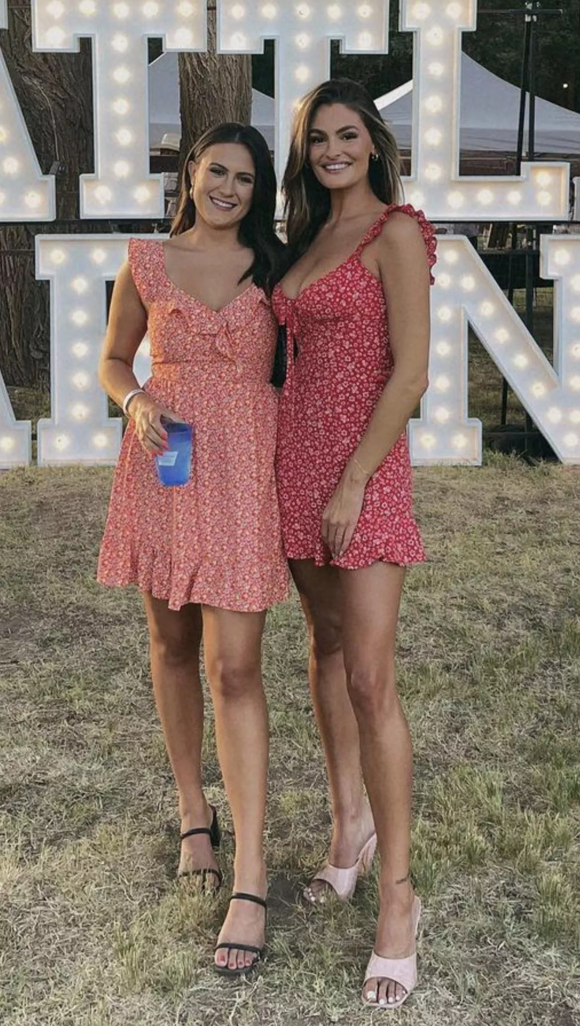 Left or right?  posted by scoopthepoop182