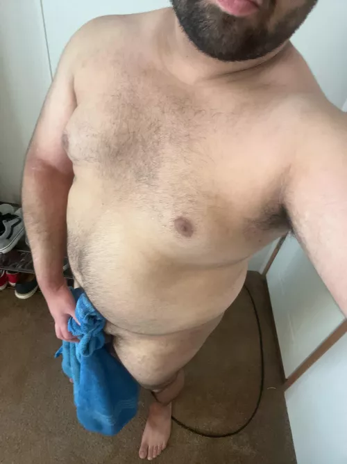 Should I drop the towel? by Bulbaboy98