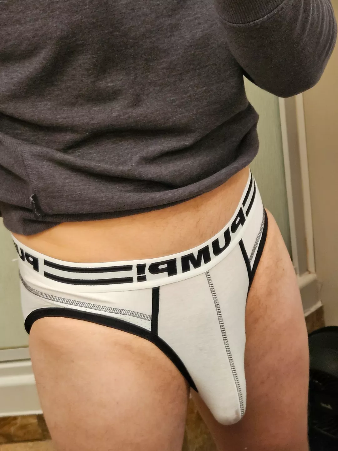 These do really stretch posted by pristine_wings