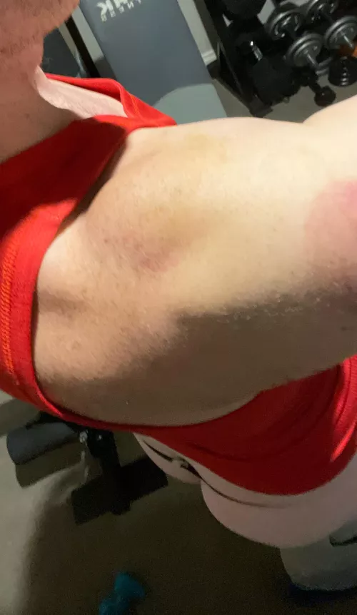 Thong at the gym by mdblanken