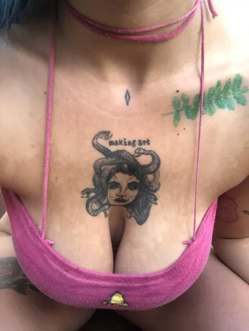 What do you think of my blouse? Does it match my jellyfish? by RuneDarkmoon