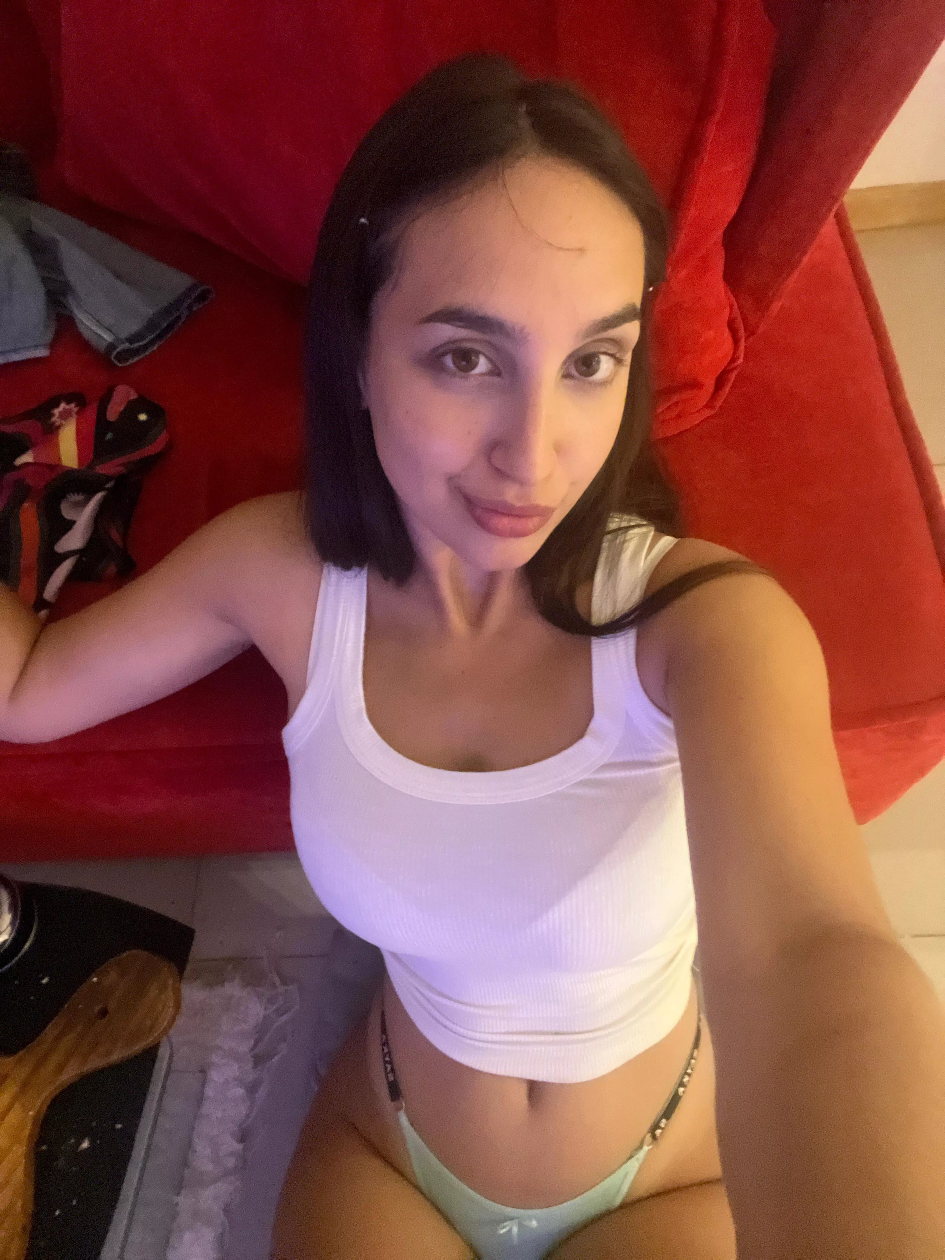 White my favorite color  posted by naturalwomenana