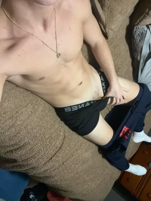 20m CA, tops dm with a pic by ElectionBeautiful205