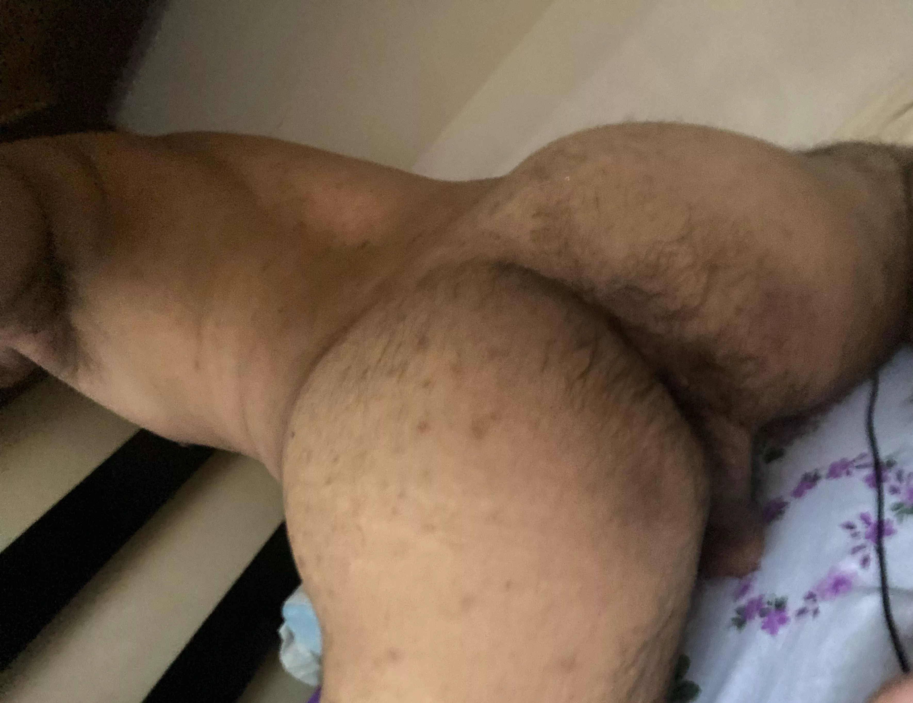 (24) free room @whoaskedass posted by sammyyyass