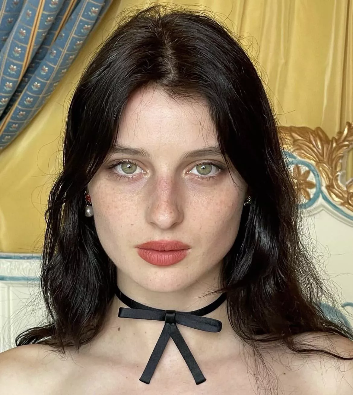 Alice Pagani posted by Frankg145