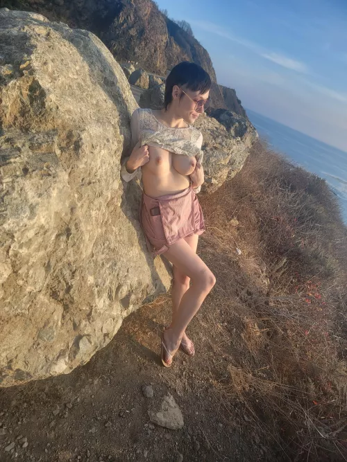 Boi do I love road trips along the coast (they/them) by DaeAnnKnight