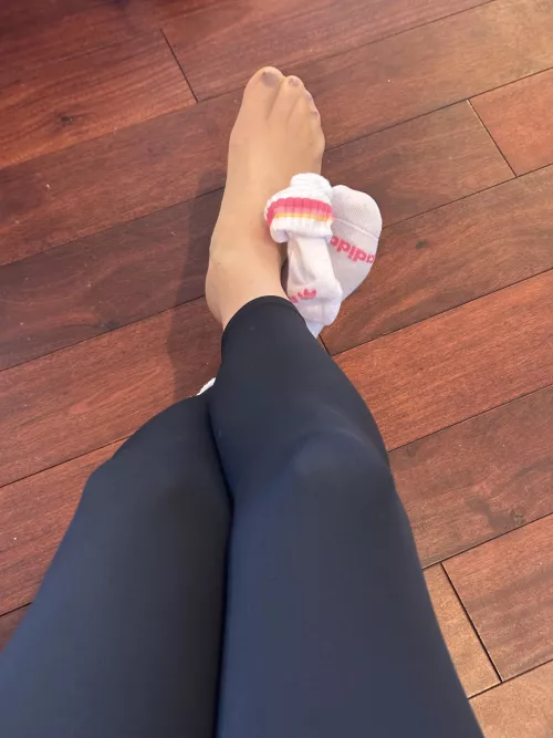 Can you adjust my seam please? 🤷‍♀️ by SarahCD26