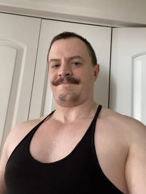 Circus performer vibes by xsystm