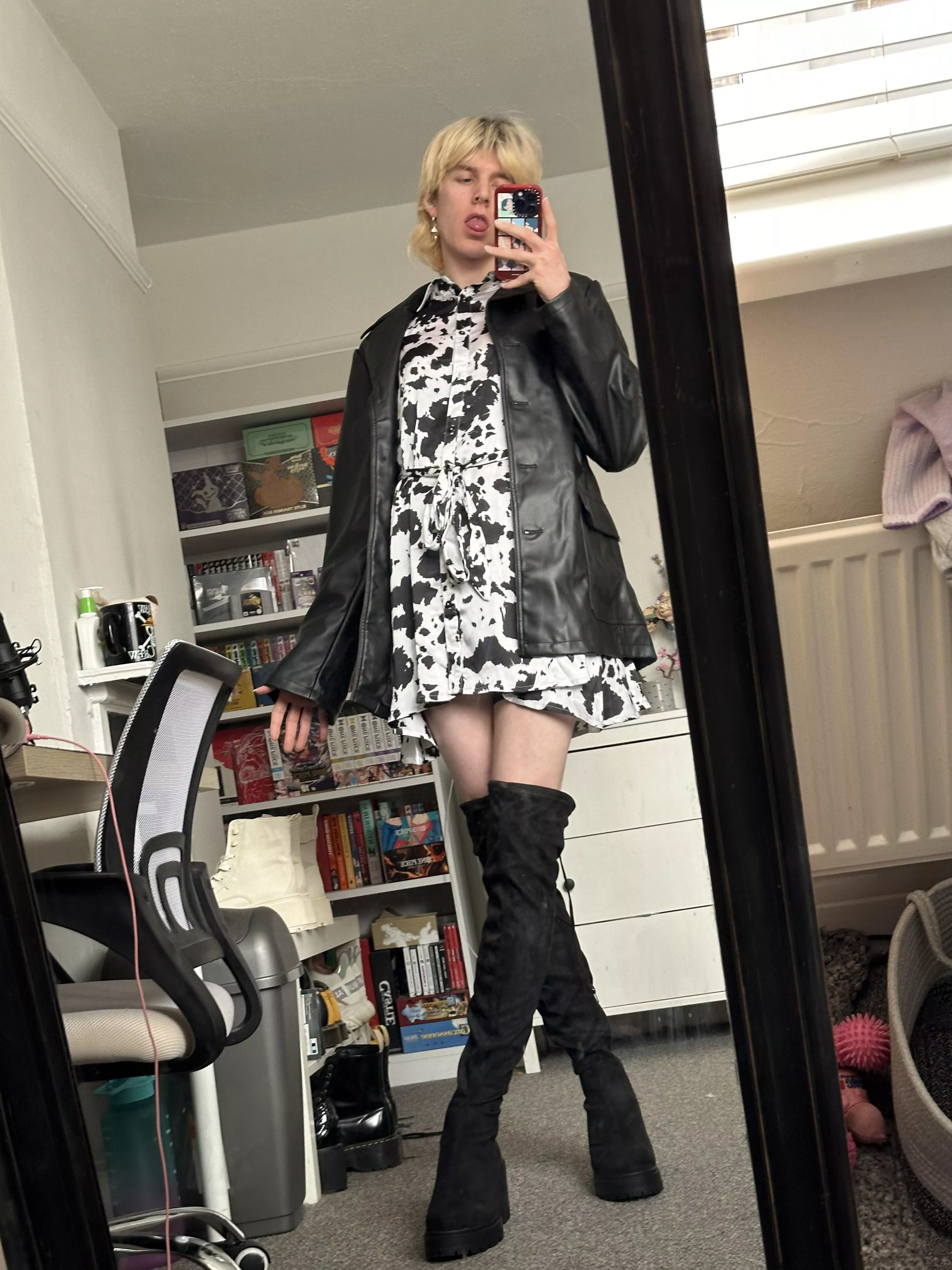 did someone say moo 💕 posted by omgitstea_