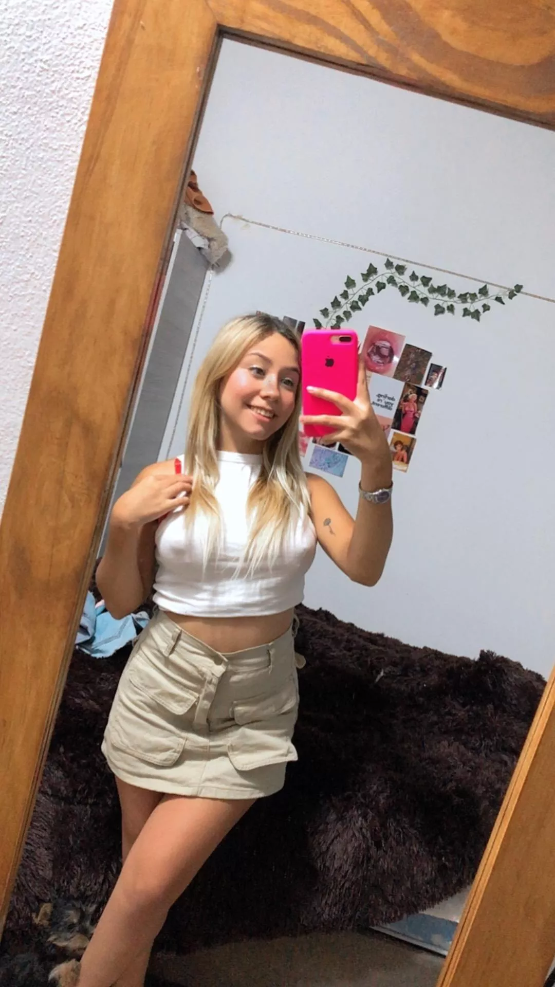 Do you agree that 18yo girls should wear only crop tops? posted by Honest_Illustrator54