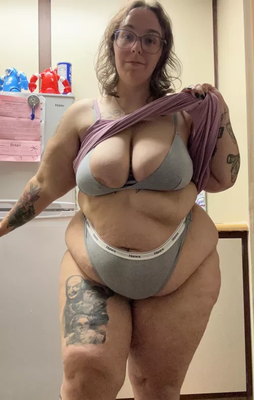 Happy Hump Day ❤️ by SaltyCookie1996