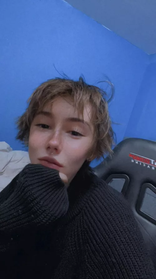 Hii 💝messy hair Sowy  by Femboy4_uu_