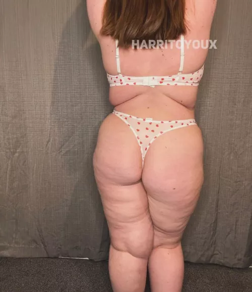 I love my body, even with stretch marks by harritoyou_x