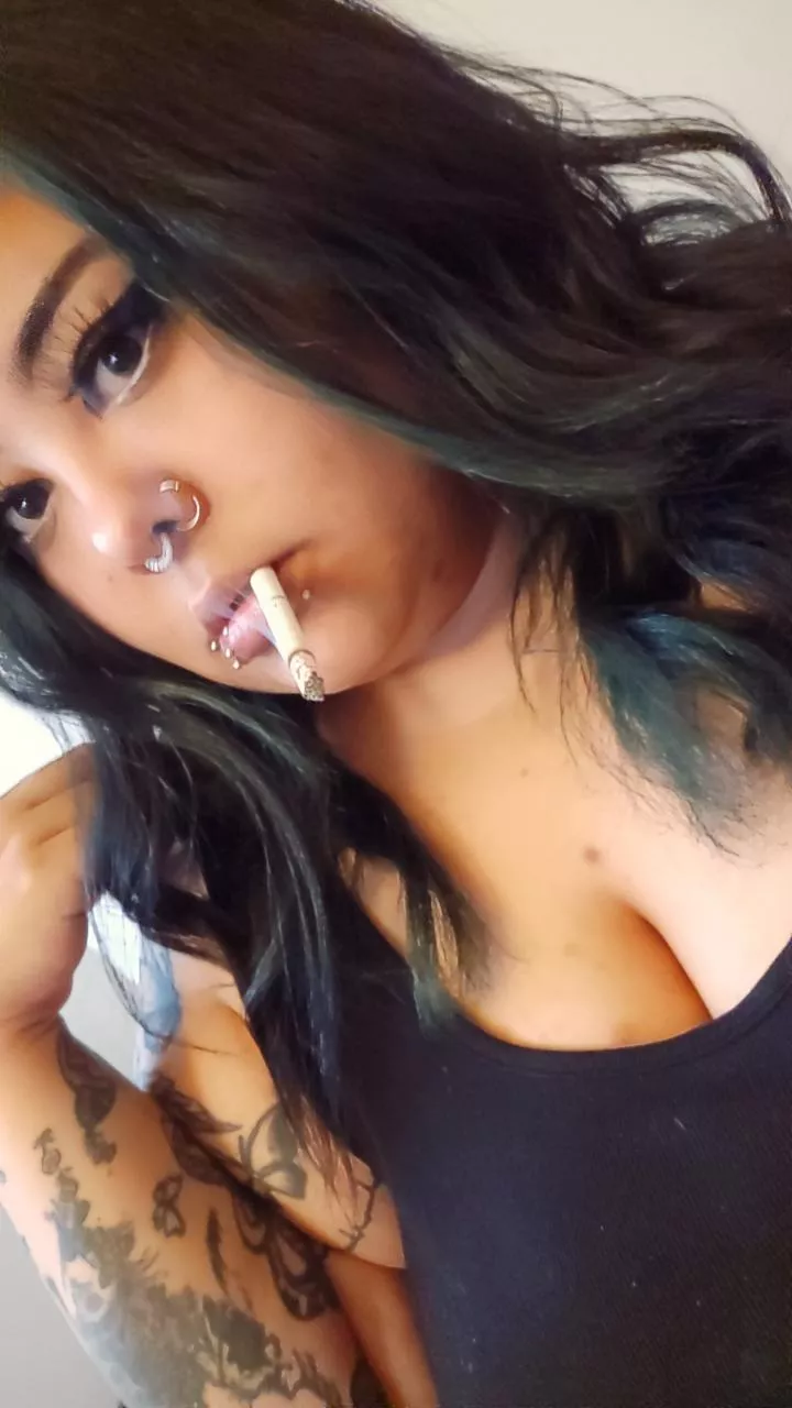 Just thinking about what to do with my day 🤷🏽‍♀️ posted by boohooboogaloo