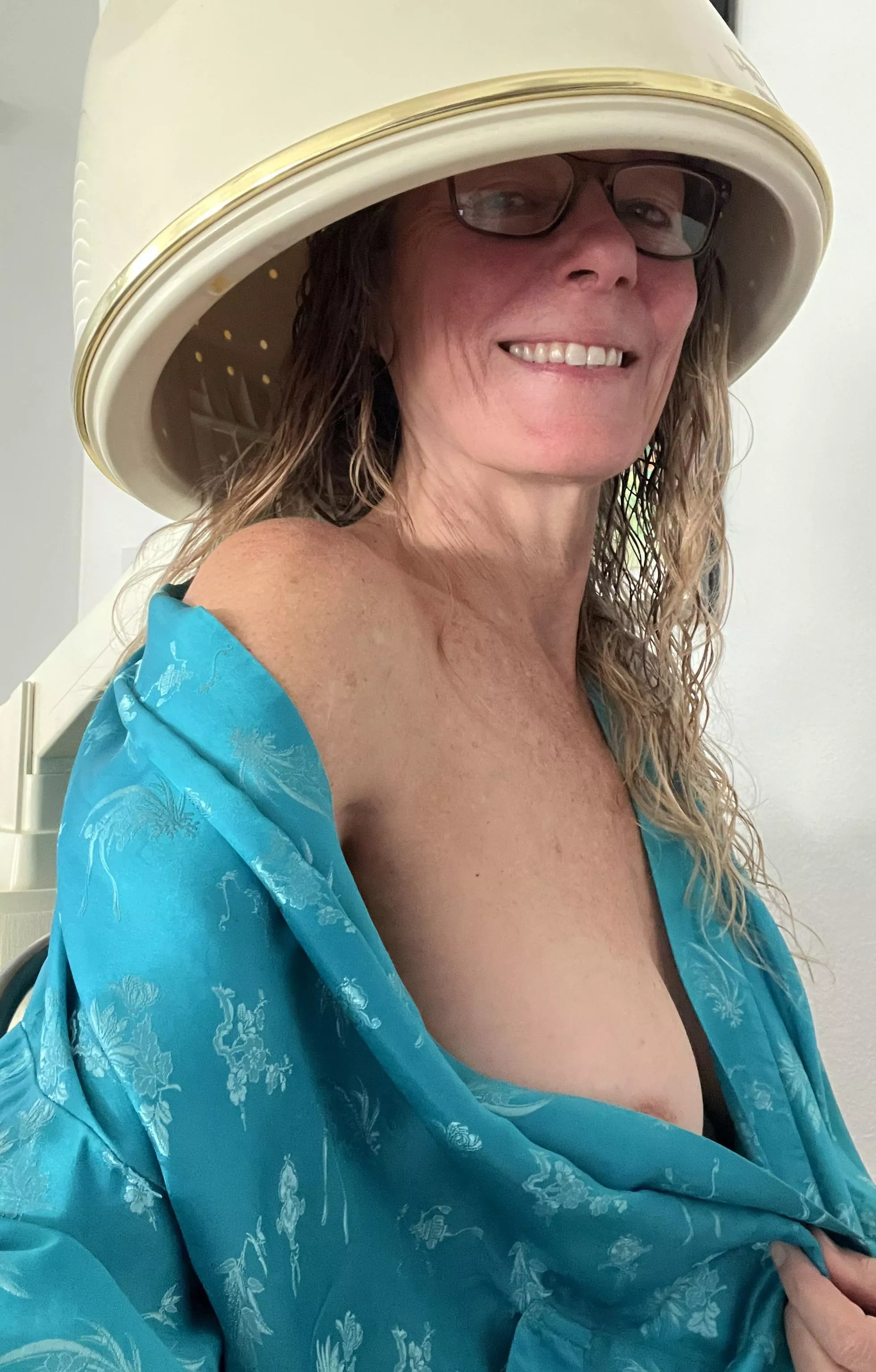 Keeping vintage sexy. posted by Mrseviemae