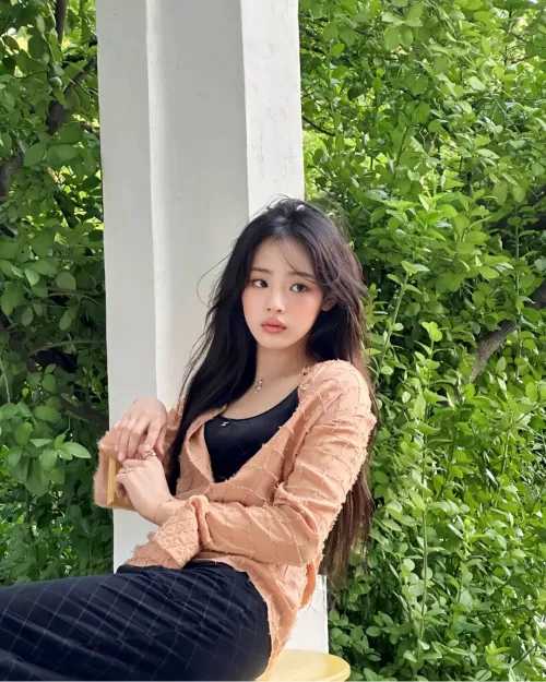 Kim Min-ji ... by BusyFlower9