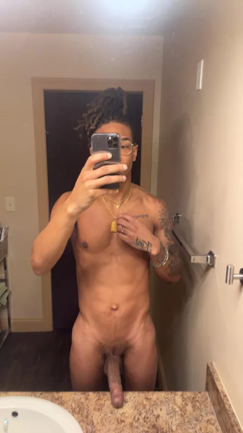 Ladies come say hi🥰 by Viewz4u