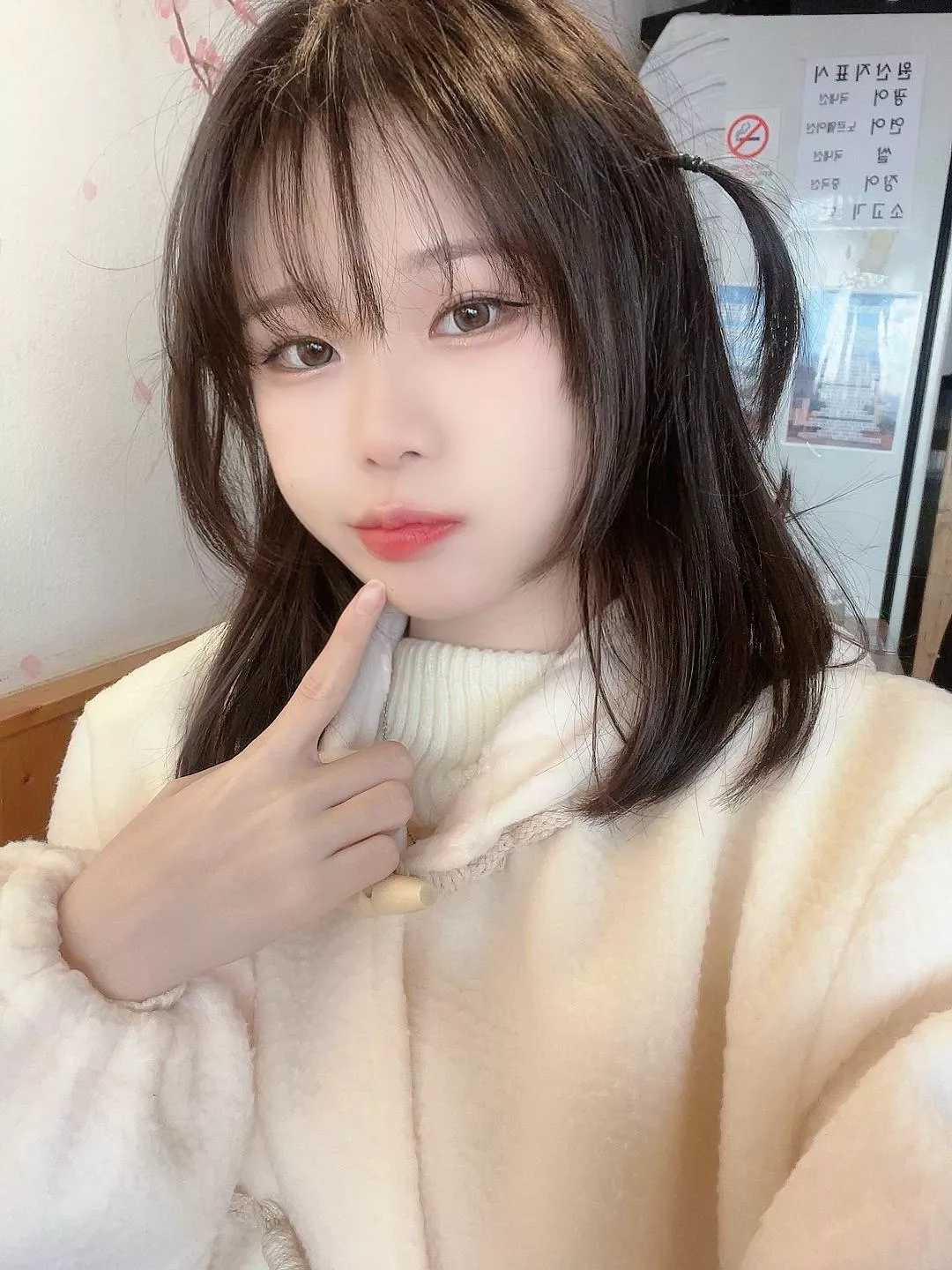 Looking for my petite lovers posted by PhotoWorth