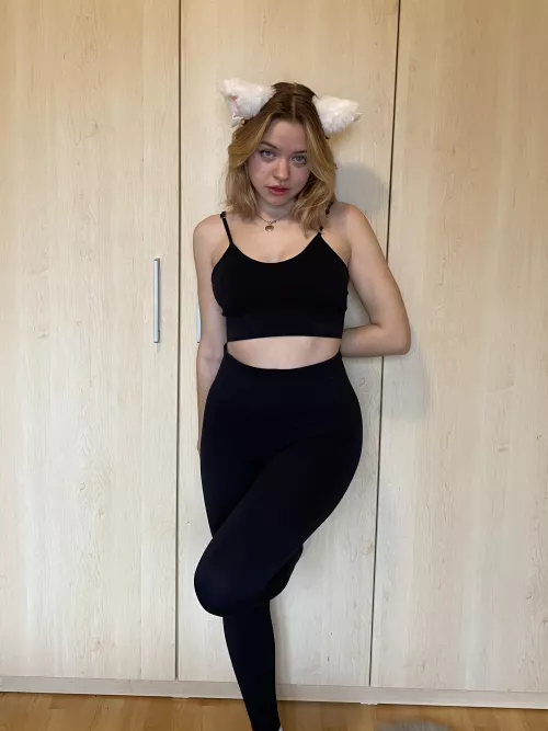 meet a new hero - fitgirlcat 😍 by charan9000