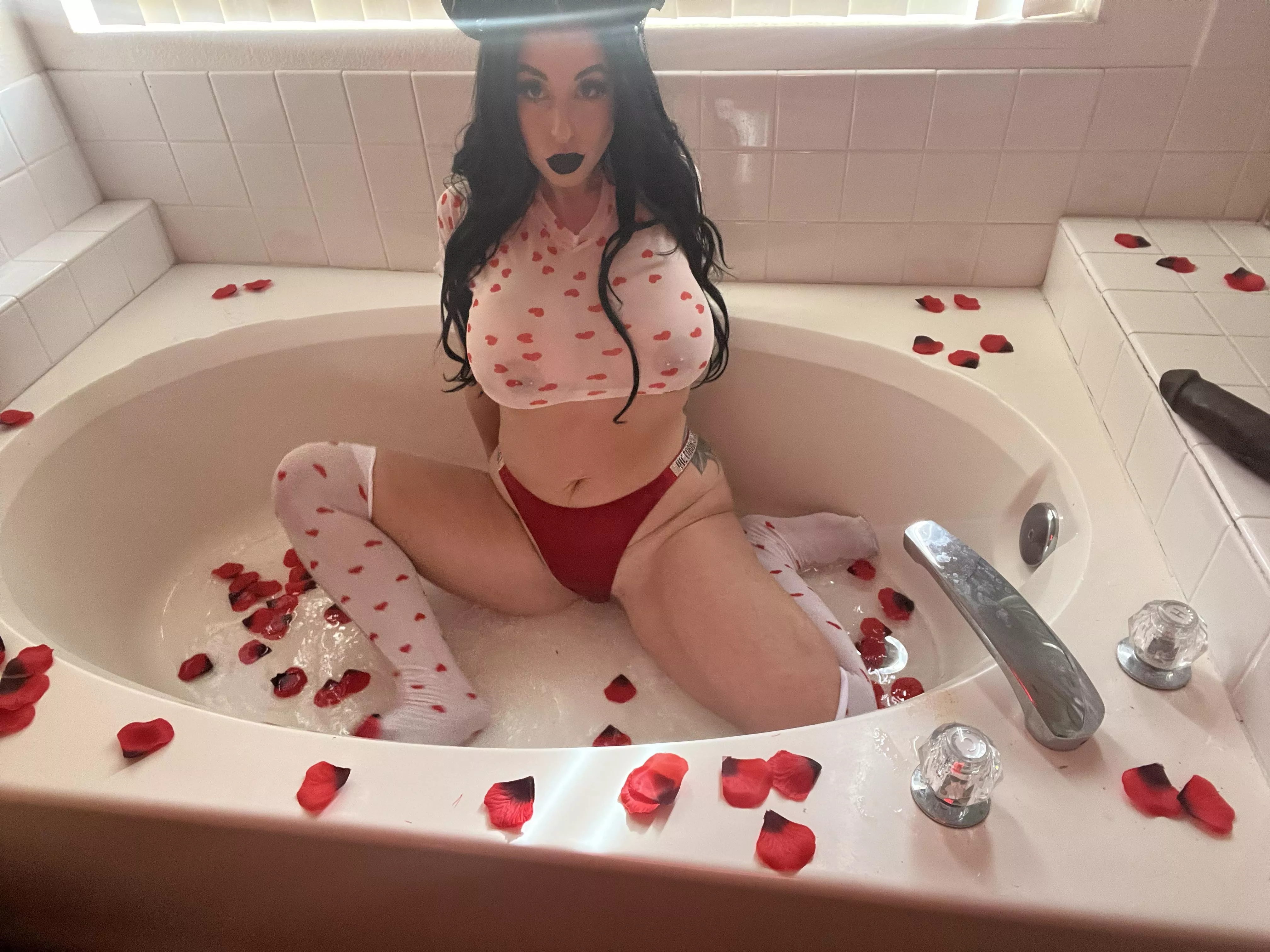 Proud slut posted by MikuruAi