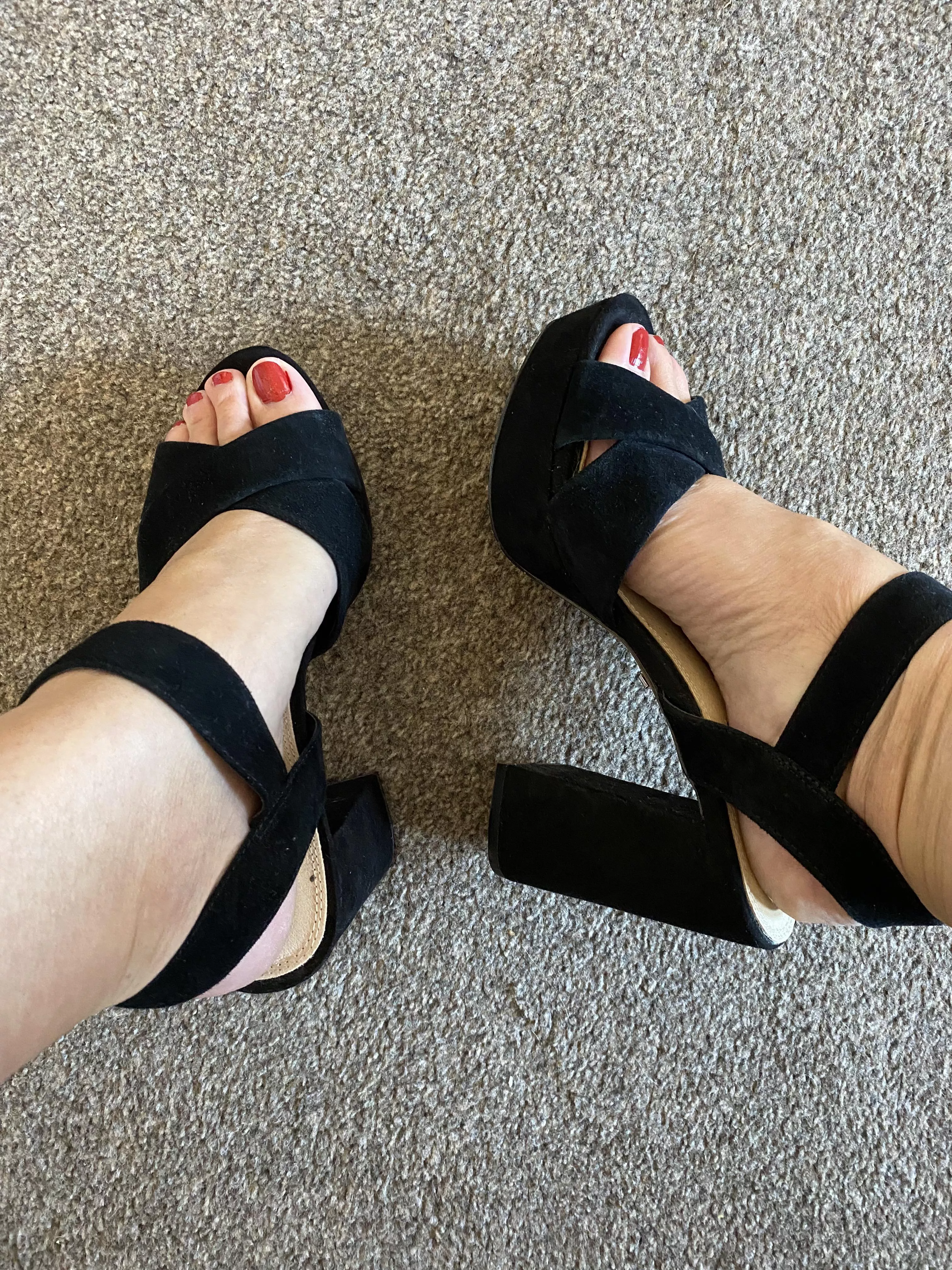 Ready for dinner posted by Kellieblue_Mistress