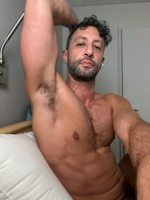 Smell so ripe by thickfitfun22