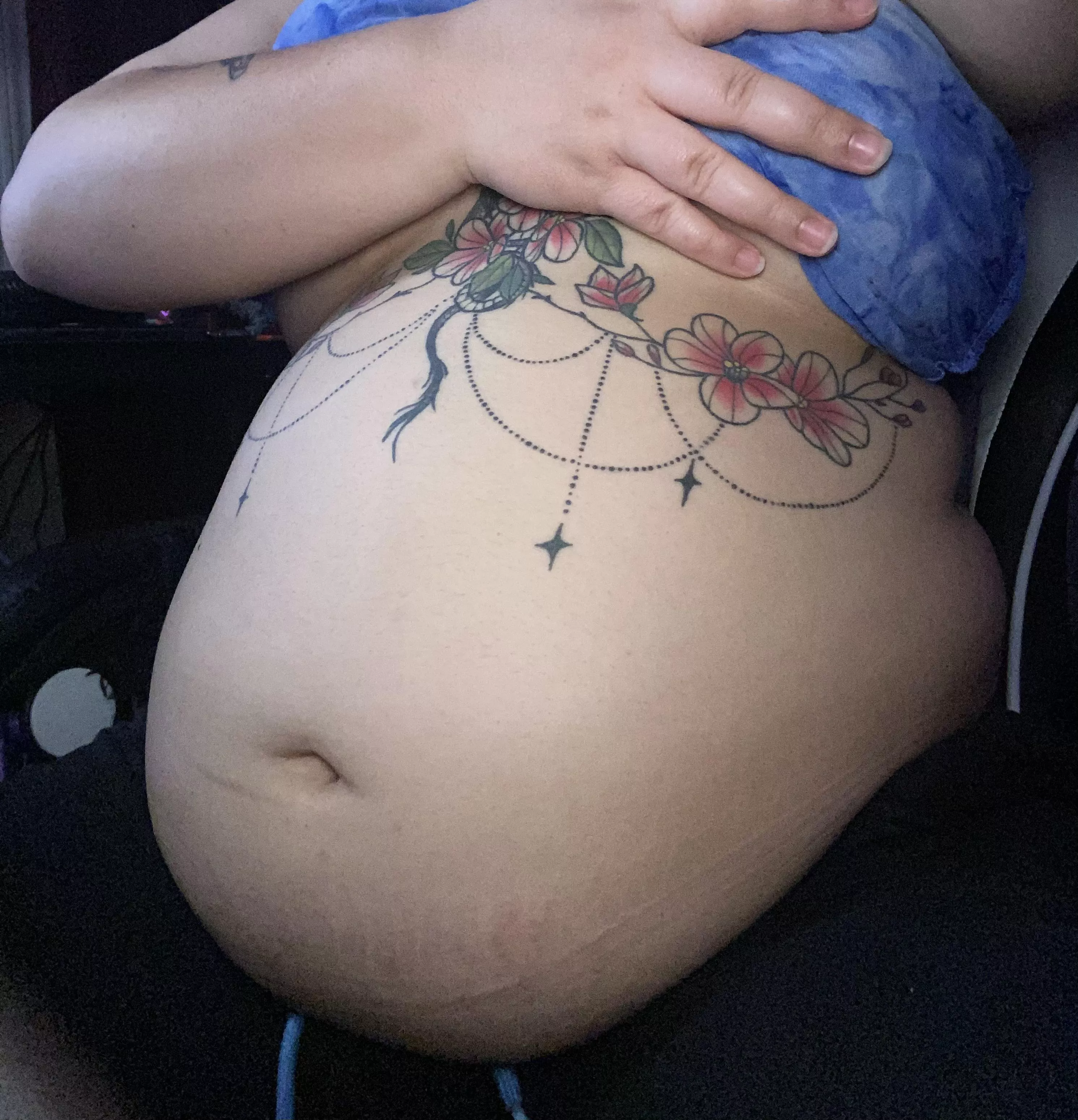 These beers are making my belly so heavy 😮‍💨 posted by Personal_Phrase9006