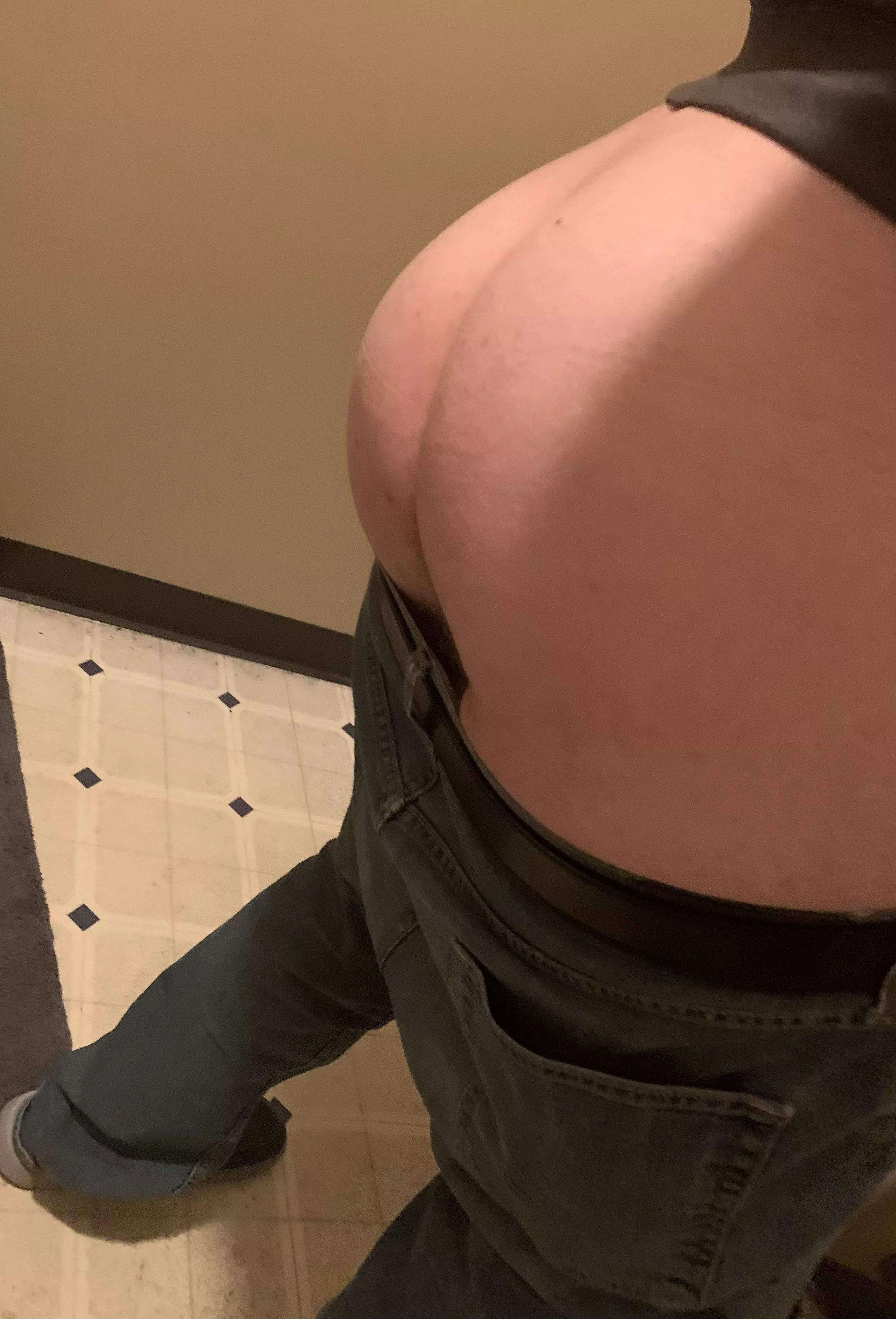 (33) what if you walk in on me taking pictures like this?  posted by dark-matter76