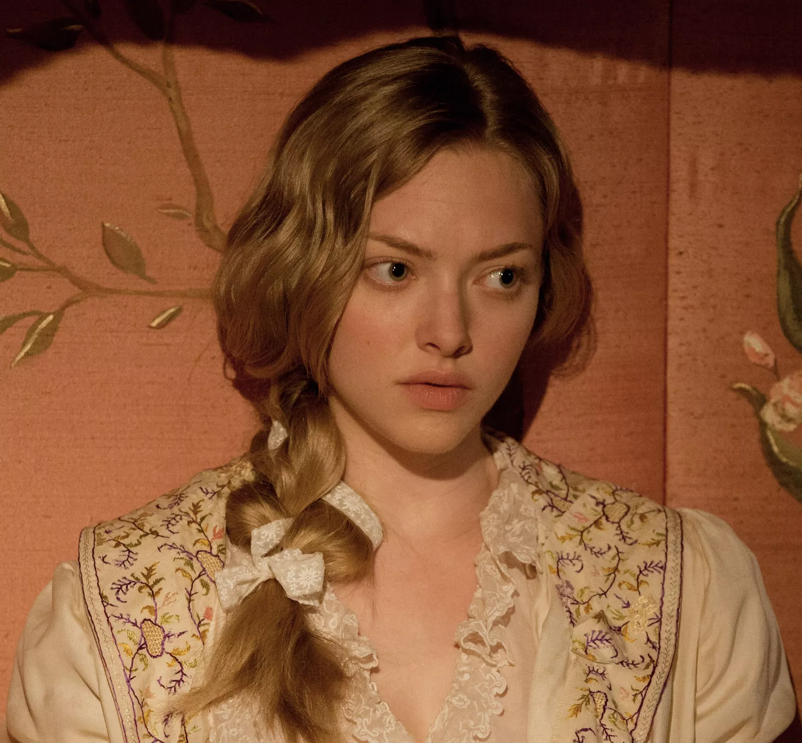 Amanda Seyfried posted by oblique_shockwave