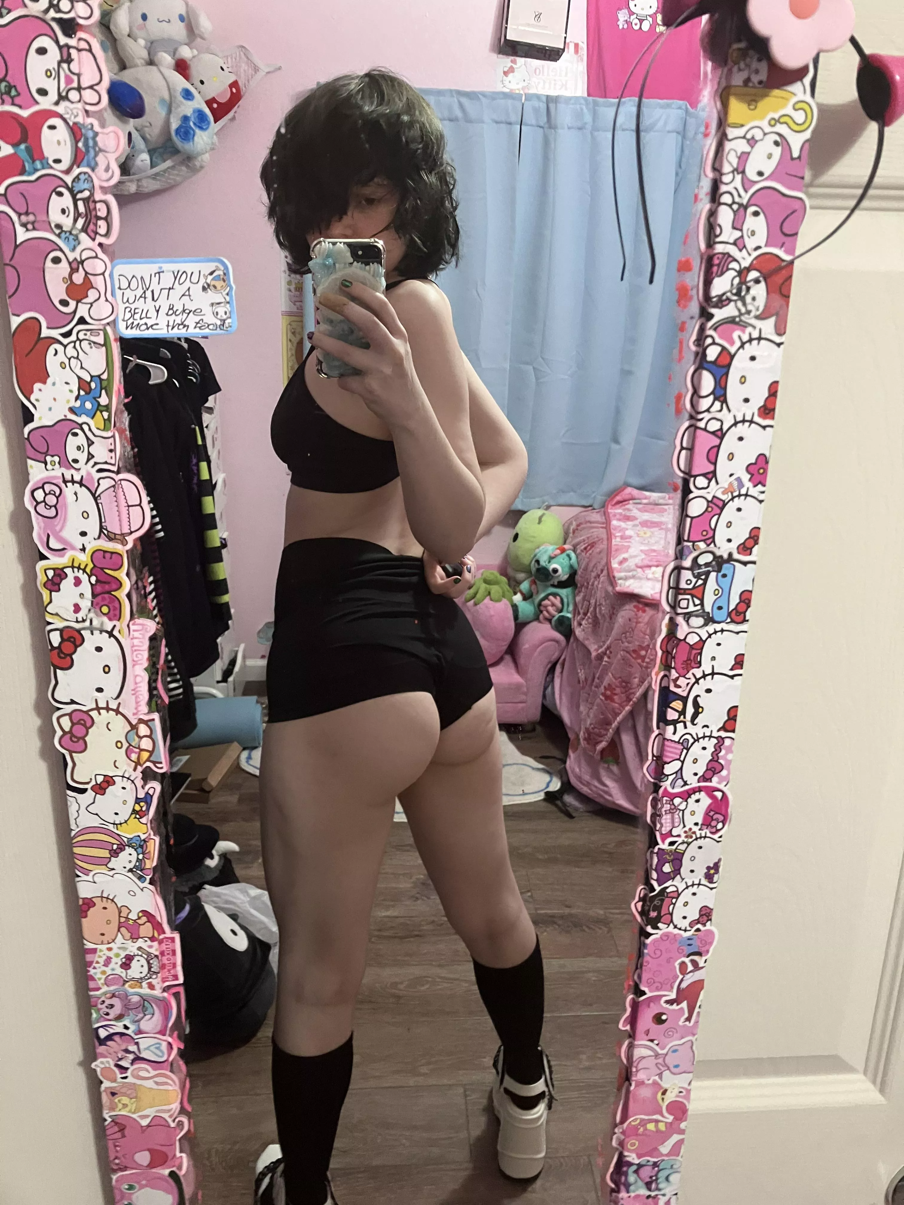 Bois always have the strongest legs in the god damn planet  posted by BrokenBunnies